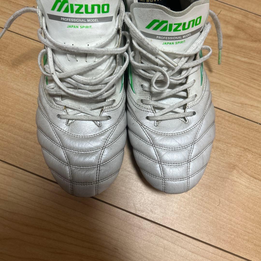 MIZUNOモレリアNEO4限定カラー