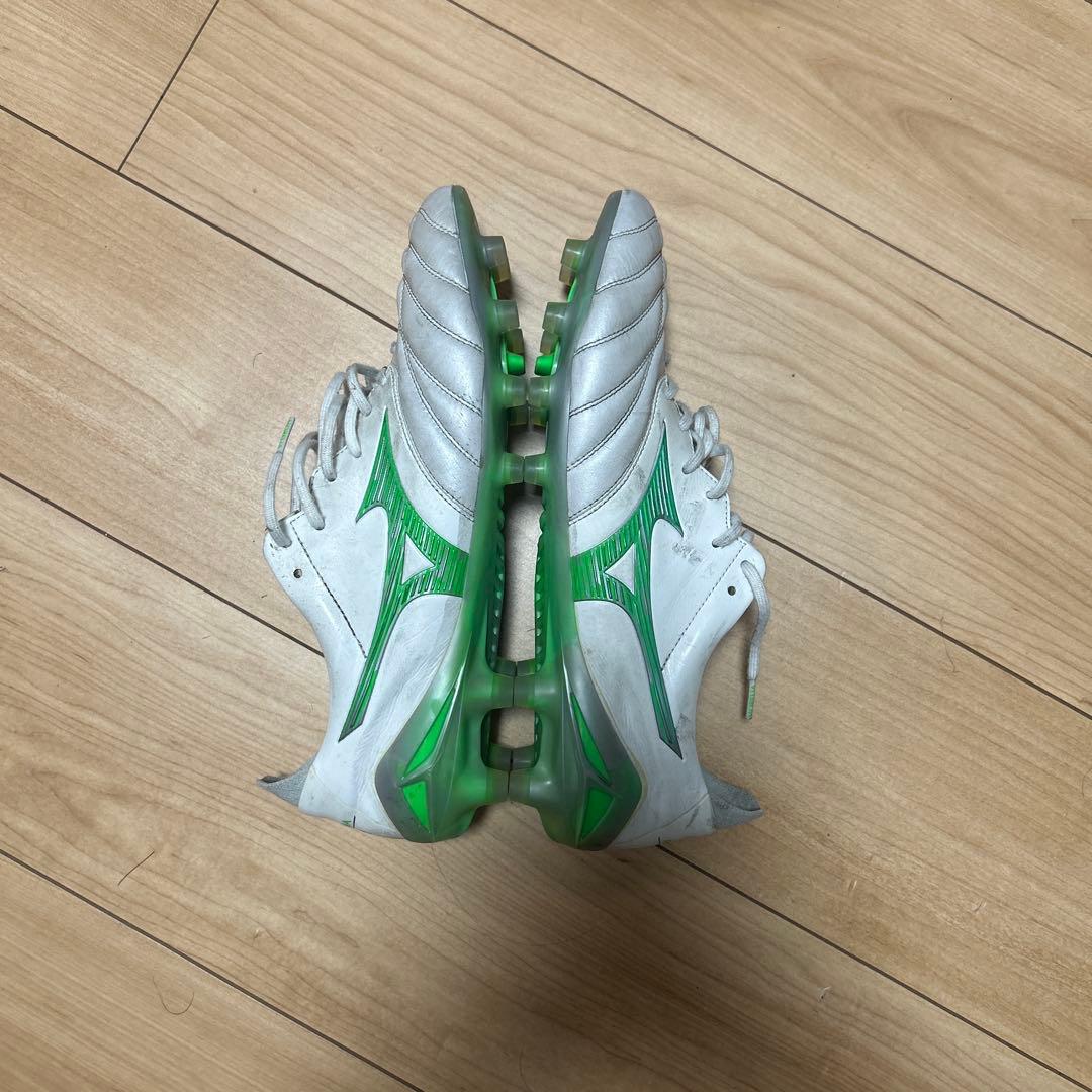 MIZUNOモレリアNEO4限定カラー