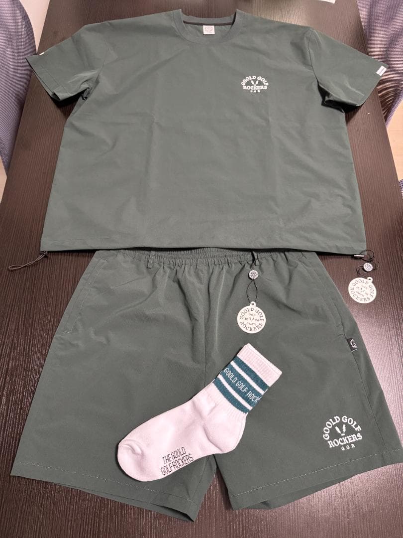 【限定】ゴールドゴルフロッカーズ 上下セットアップ＆ソックス カーキ XL