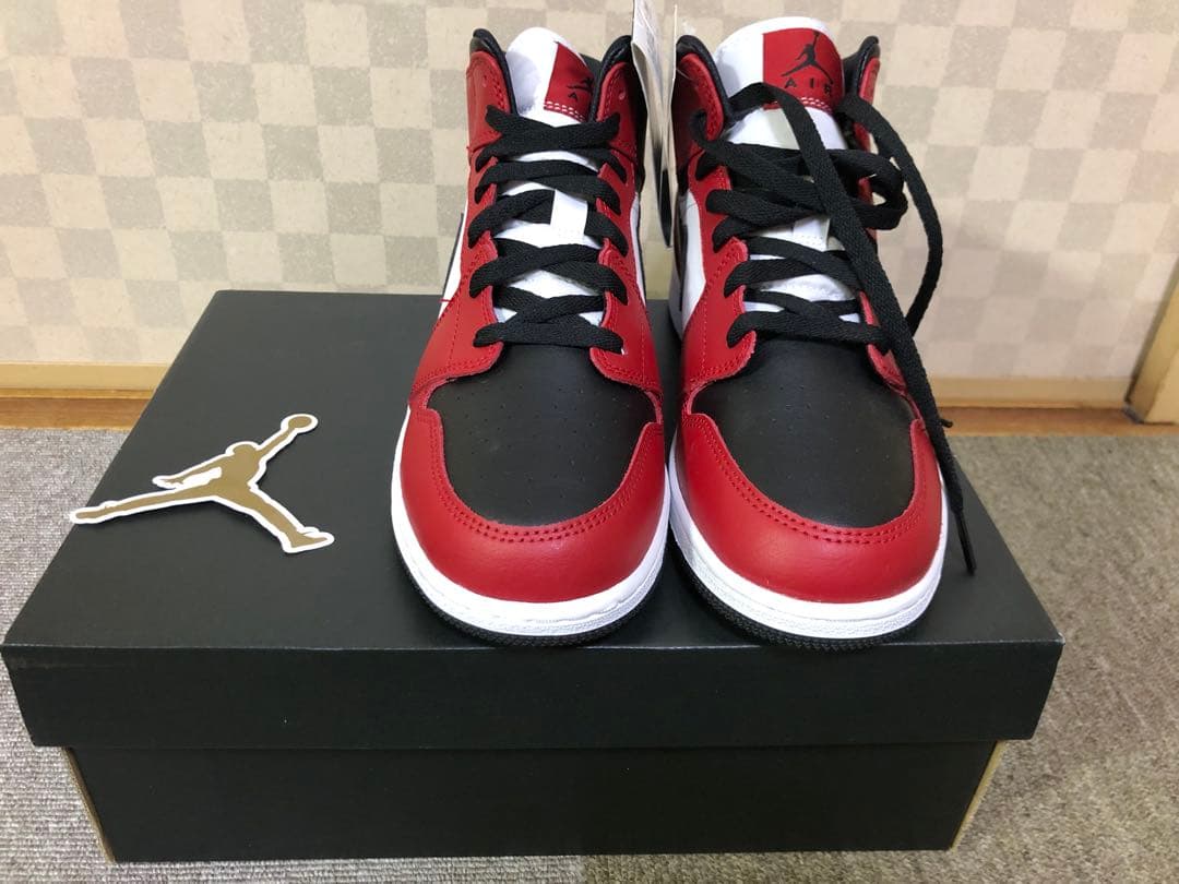 シューズ(男性用) NIKE AIR JORDAN 1 MID(GS)