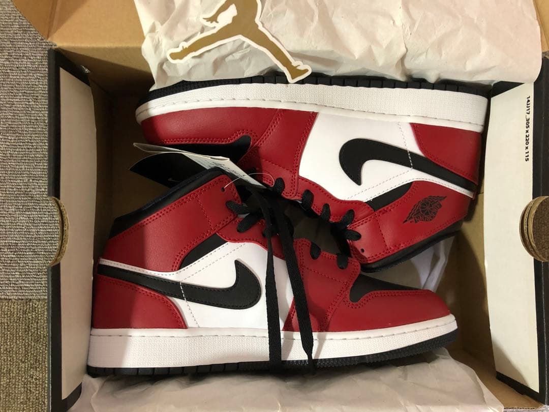 シューズ(男性用) NIKE AIR JORDAN 1 MID(GS)