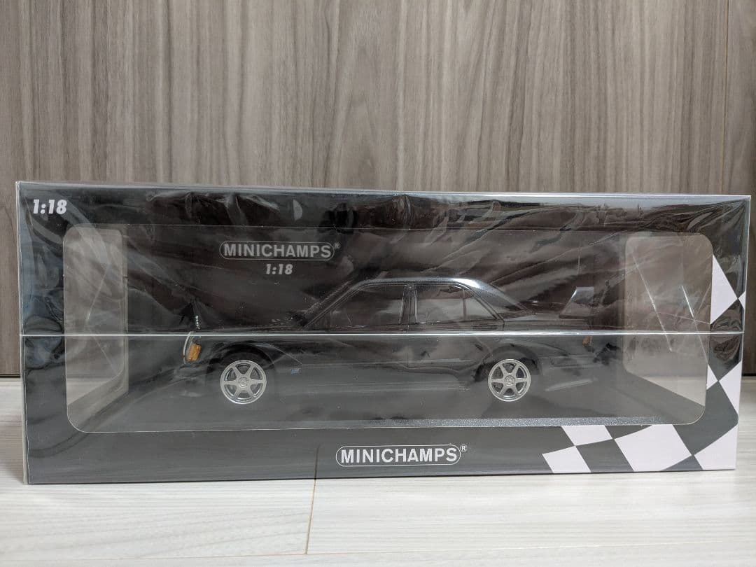 ミニチャンプス 1/18 190E ベンツ EVO2 ミニカー　AMG 京商