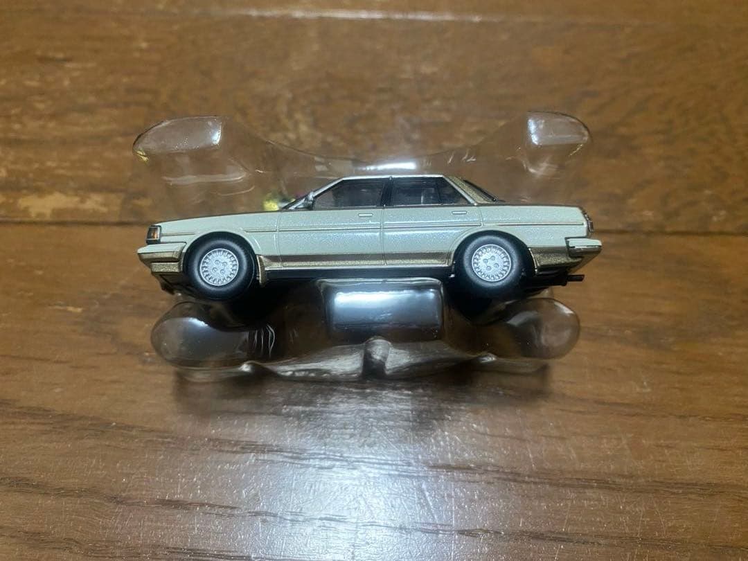 トミカリミテッドヴィンテージネオ　トヨタ クレスタ'86 2カラーセット