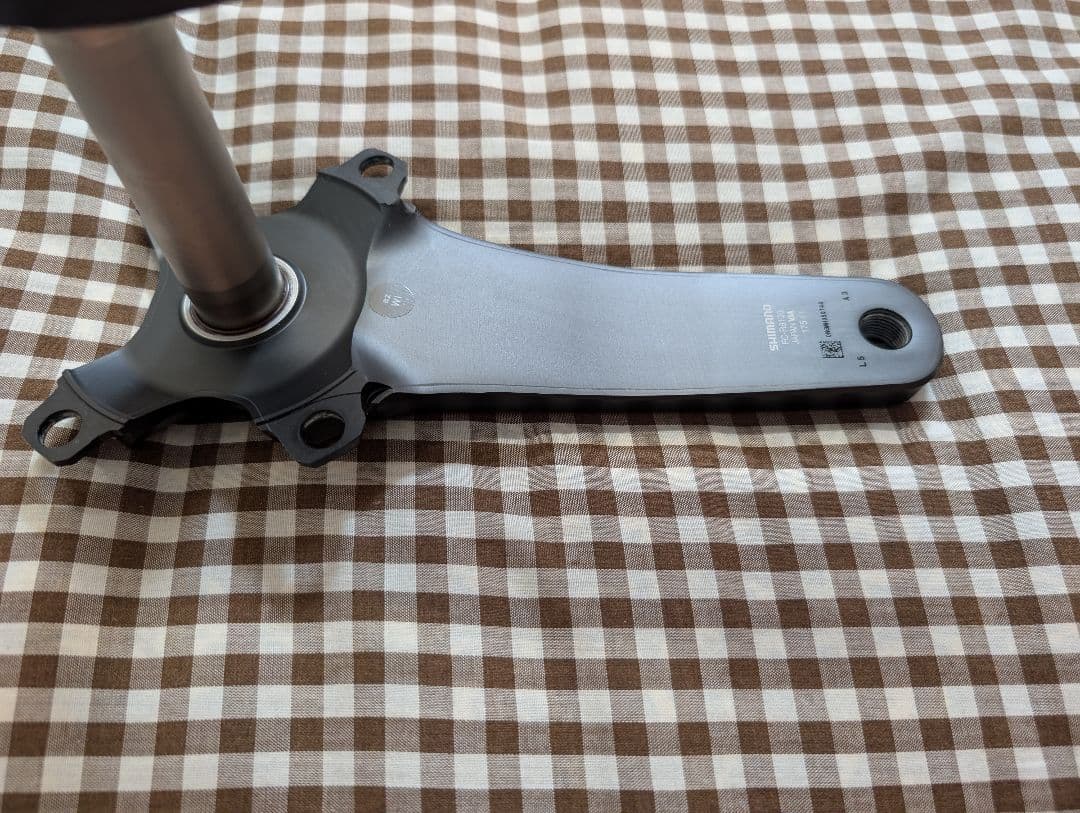 SHIMANO　アルテグラFC-R8100　クランク　175mm