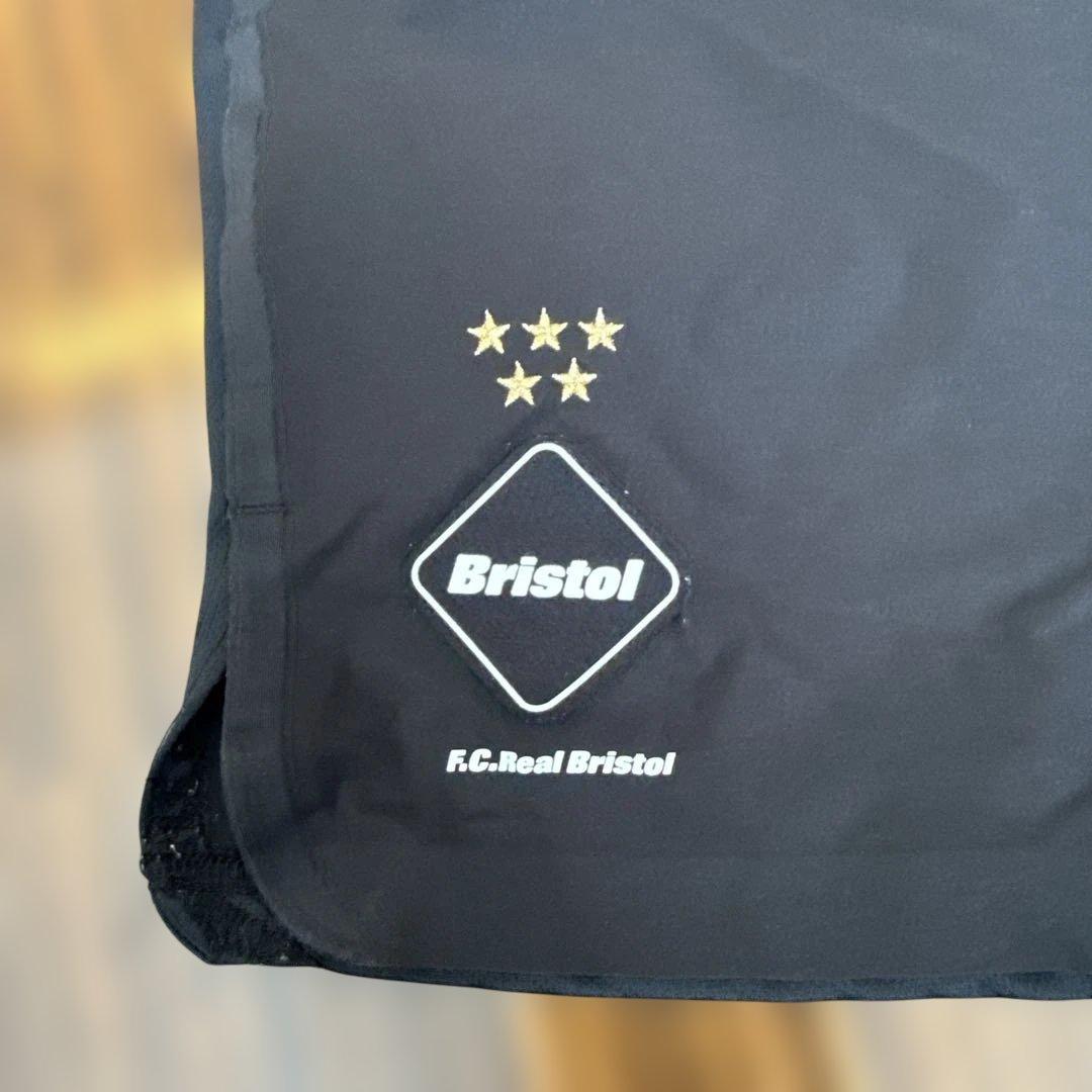 SOPH. ブラックハーフパンツ Bristolロゴ付き