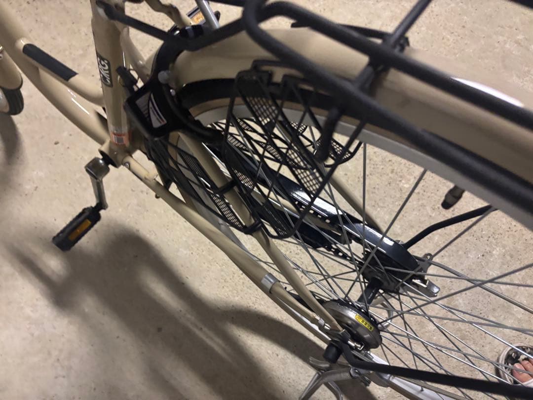 ベージュ シティサイクル クッションサドル付き