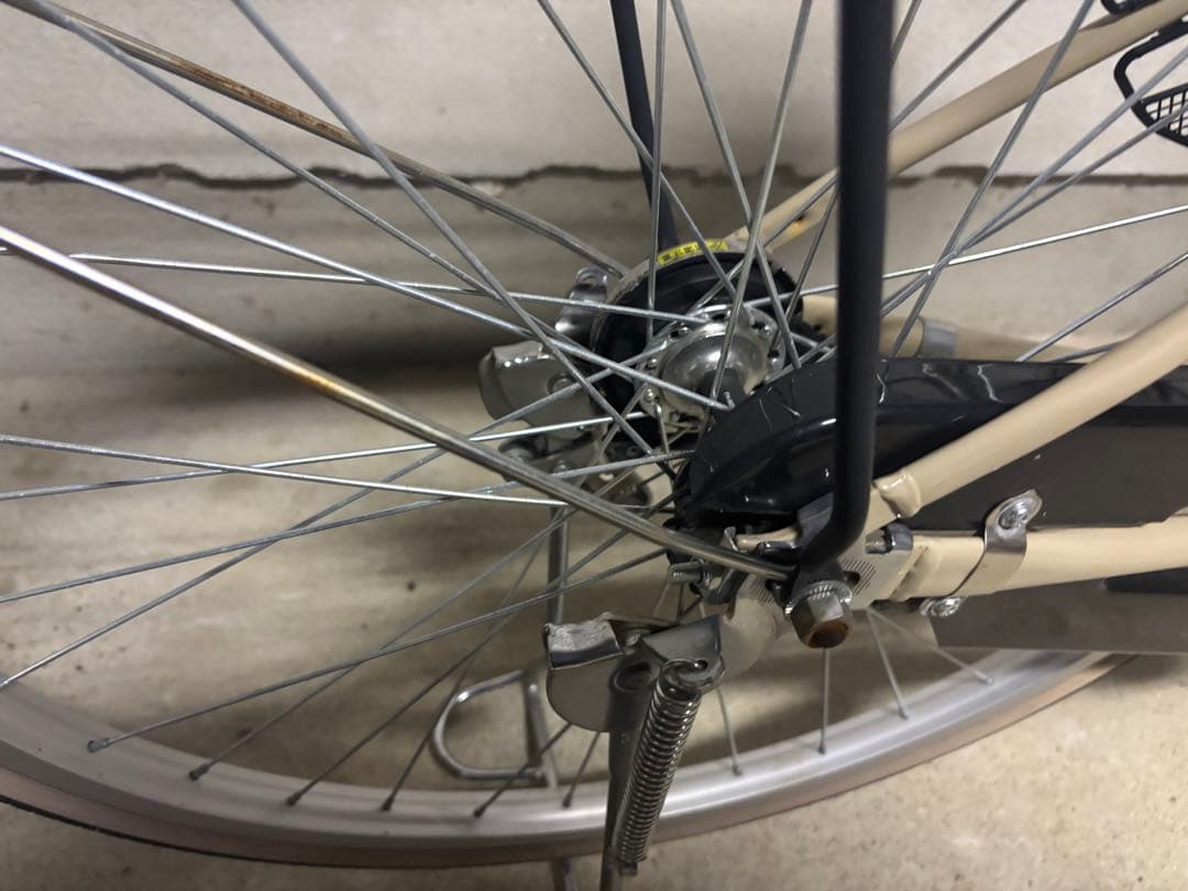 ベージュ シティサイクル クッションサドル付き