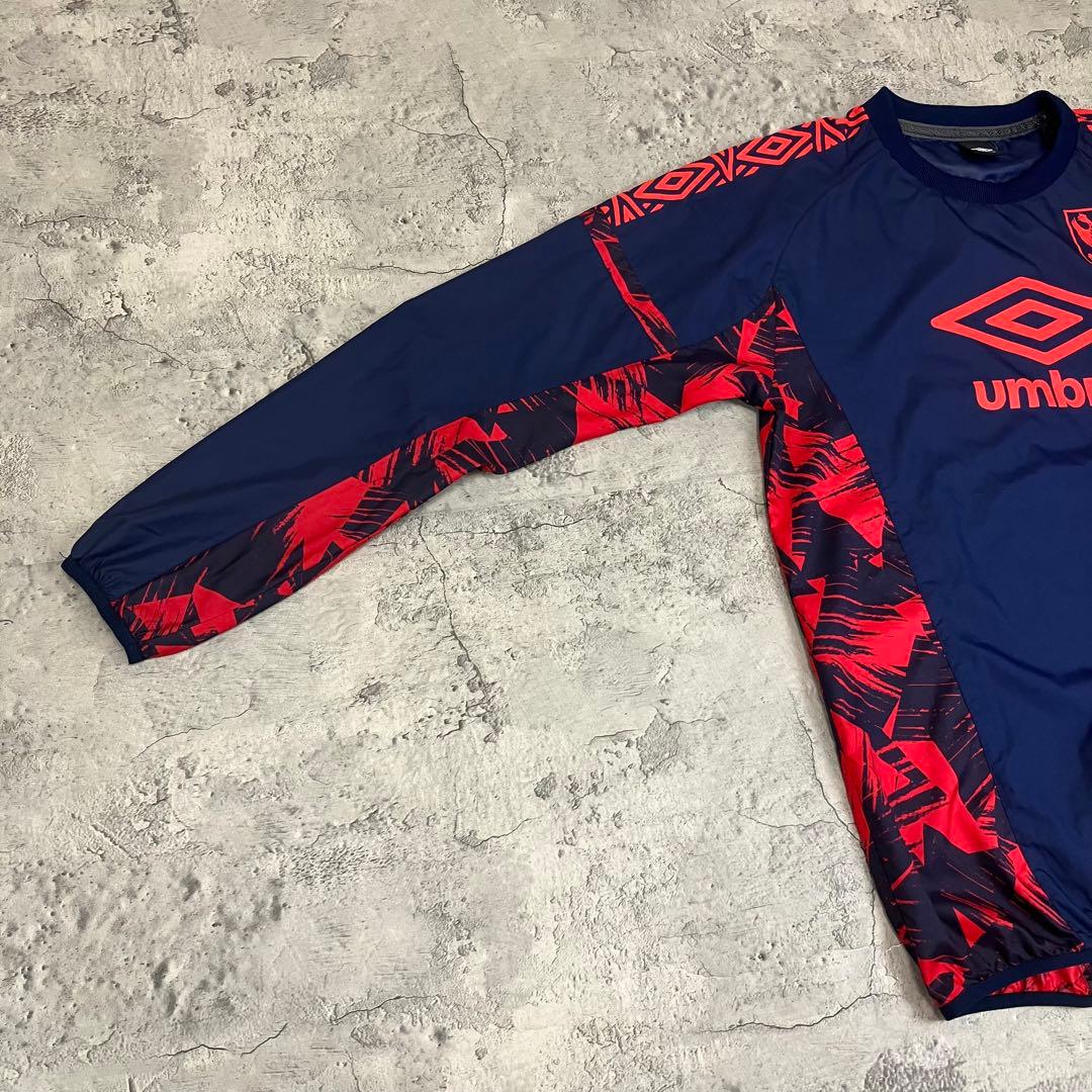 シントトロイデン STVV 長袖ピステトップ アンブロ 古着 ロゴ 紺 2XL