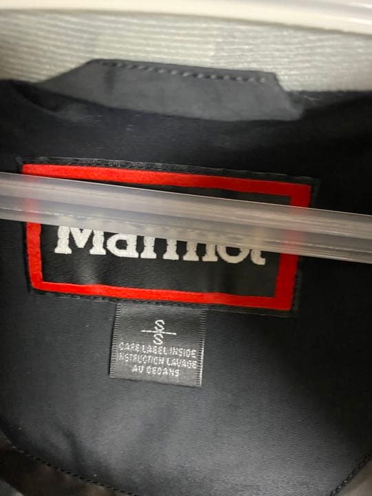 MARMOT ダウンジャケット 新古品です！今年の寒さにピッタリ！！