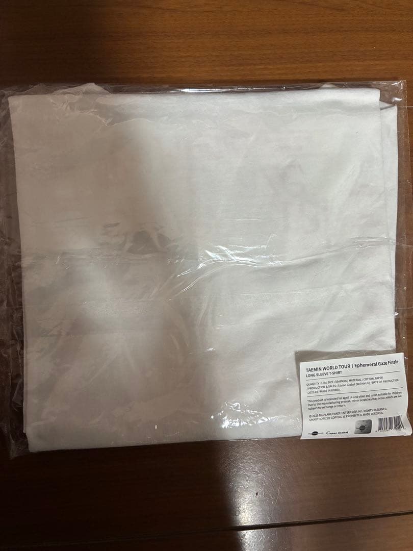 TAEMIN Ephemeral Gaze Tシャツ