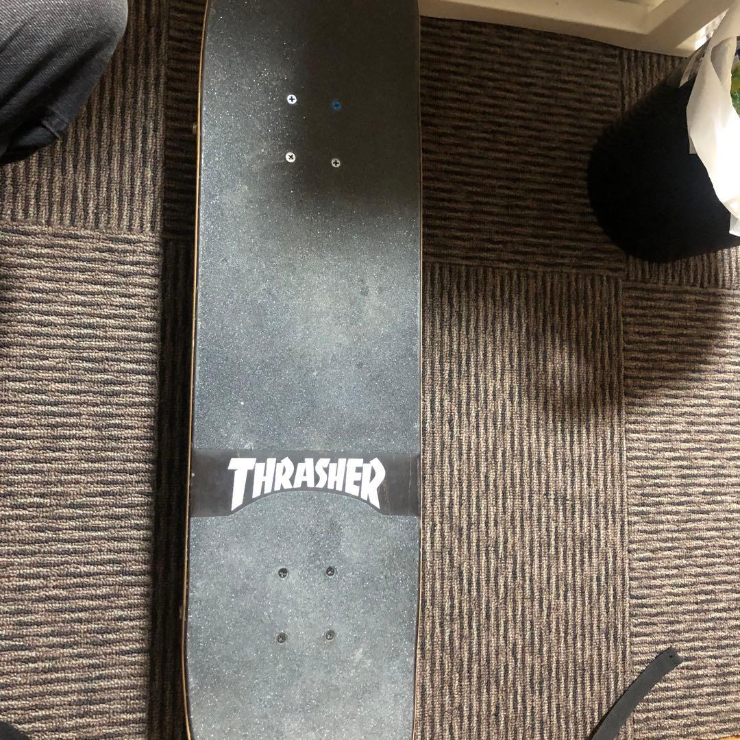 金　THRASHER スケートボード コンプリート　デッキのみ