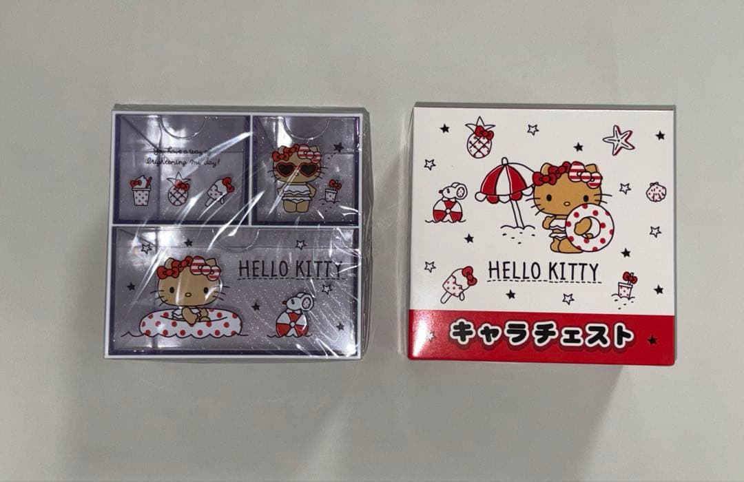 日焼けキティ　グッズ　タオル　キャラチェスト等