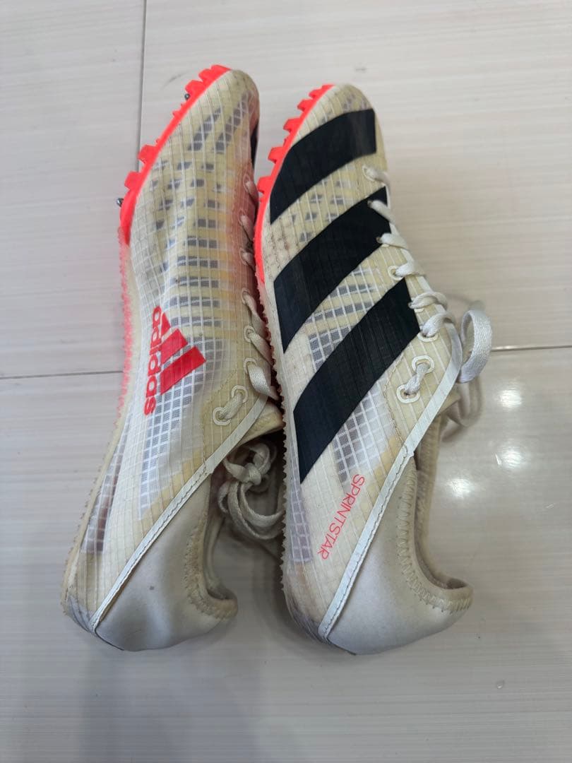 adidas スパイクシューズ ホワイト/ブラック