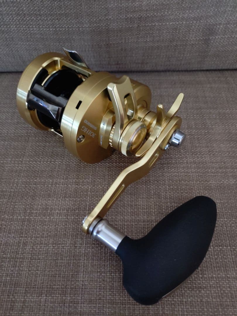 未使用 シマノ SHIMANO 両軸リール オシアコンクエスト 301HG
