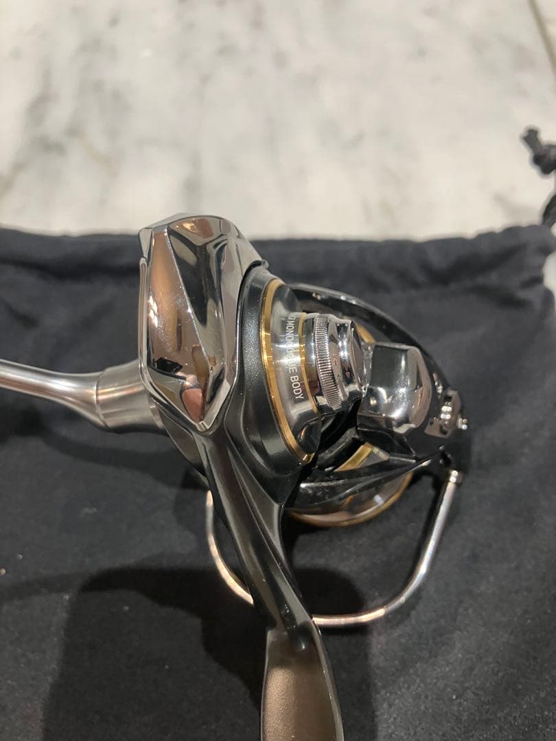 20ルビアスFC LT2500S SLPWORKS αスプール付き
