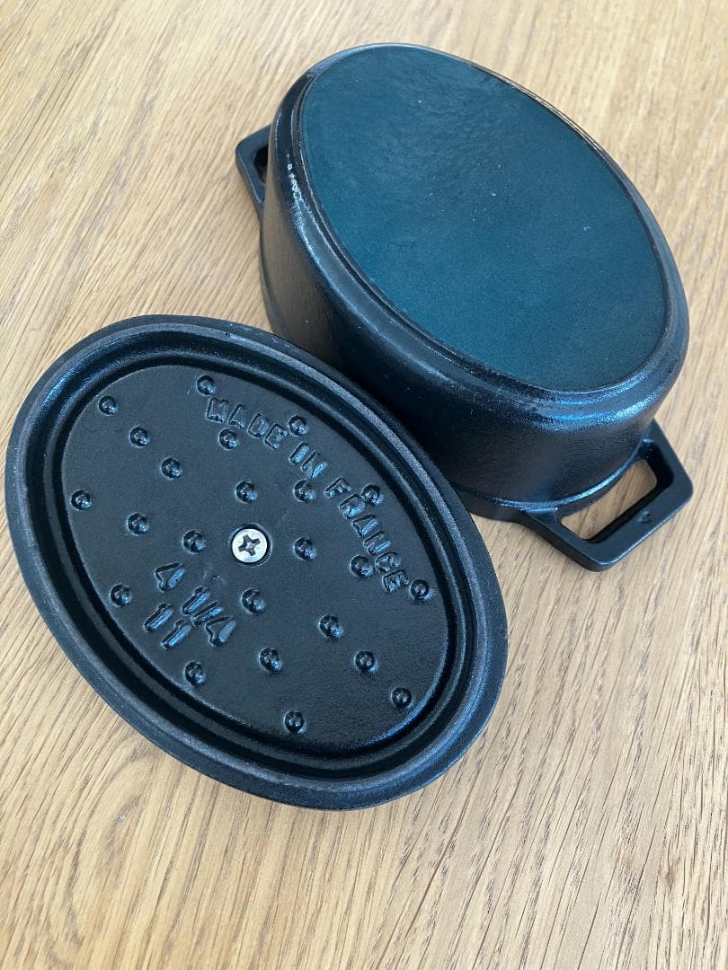 STAUB ストウブ ミニココットオーバル11㎝ 鋳物 黒