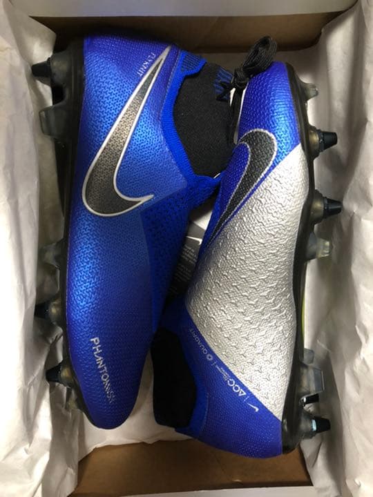 サッカースパイク　NIKE ファントムビジョンSG アンチクロッグ　27.5cm