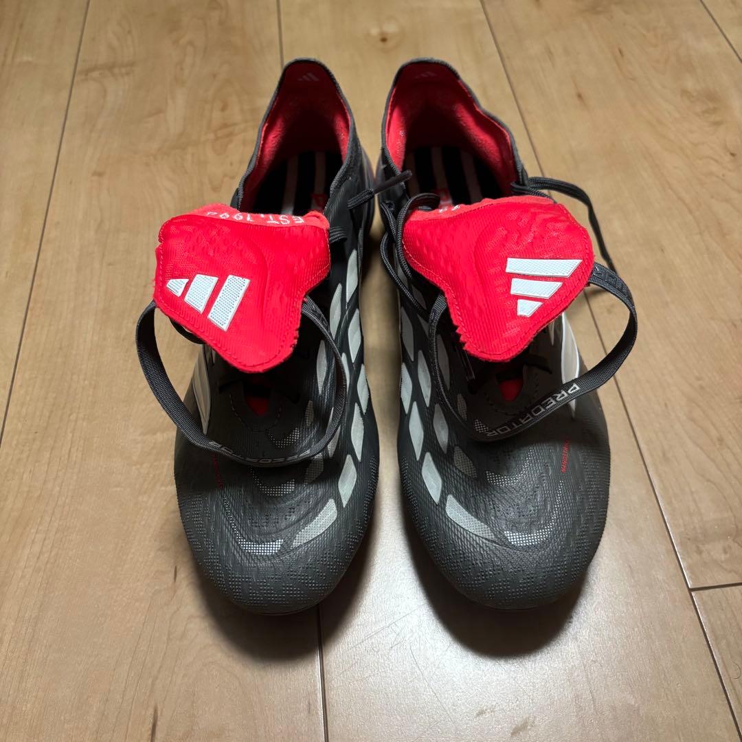 adidas プレデター　ベラ付きサッカースパイク　25.5cm