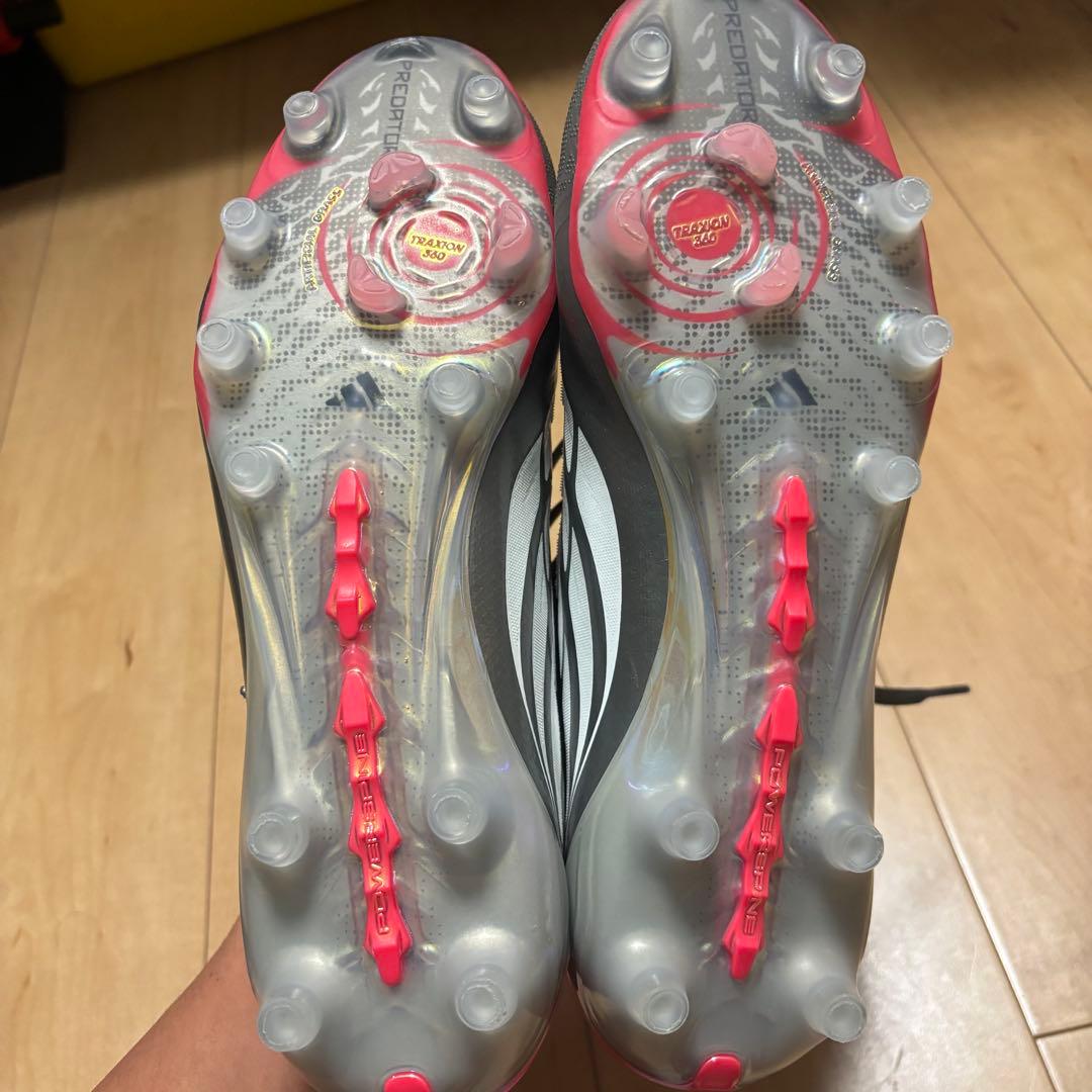 adidas プレデター　ベラ付きサッカースパイク　25.5cm