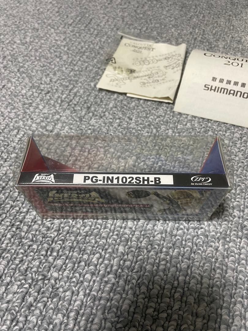 美品　シマノ 01カルカッタコンクエスト　ZPIハンドル付き