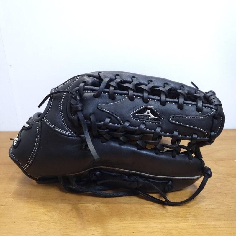 ミズノ イチローモデル 限定品 プラチナラベル 激レア 外野用 軟式グローブ