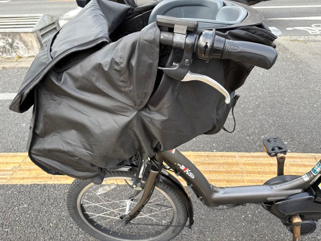 中古20㌅YAMAHA電動アシスト自転車　12.3Ah 大阪　057