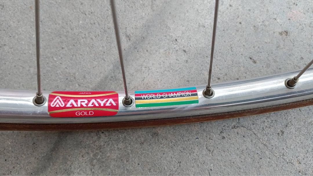 週末値下げ！ロード自転車　ホイール前後　ARAYAリム　チューブラータイヤ付き