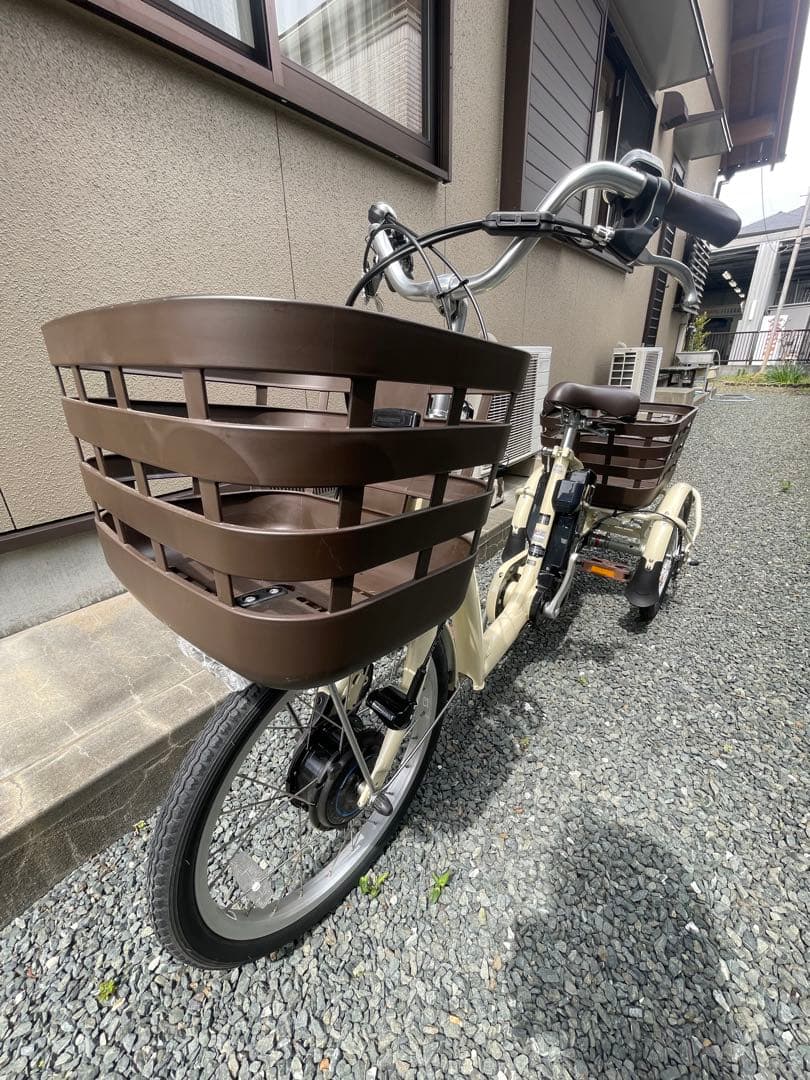 【電動三輪自転車】ブリヂストン ラクット（RAKUTTO）極美品／前後カゴ付き