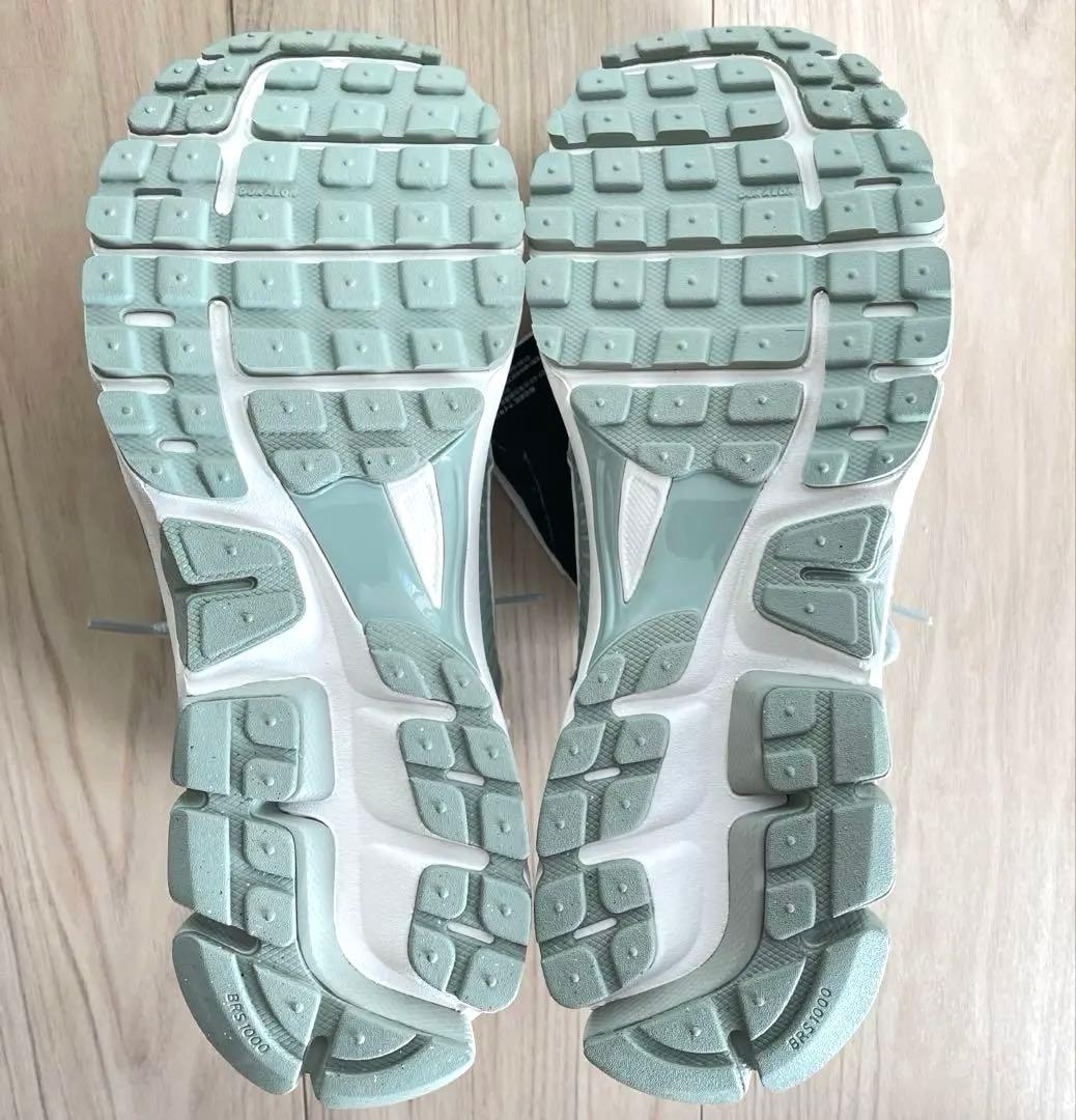 NIKE ナイキ　ZOOM VOMERO 5 ズーム ボメロ 5 27.5cm