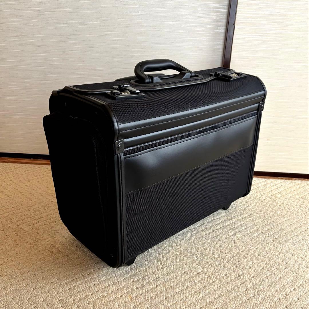 ANA 全日空 パイロット フライトバッグ