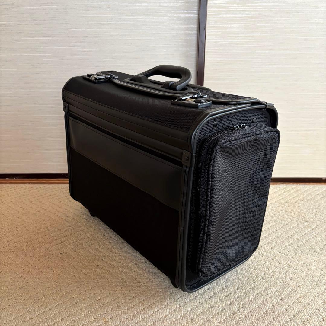 ANA 全日空 パイロット フライトバッグ