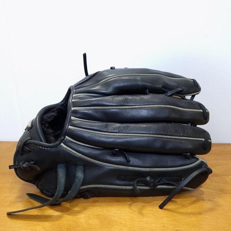 ミズノ イチローモデル 引退記念 プラチナ シルエット刻印 外野用 軟式グローブ