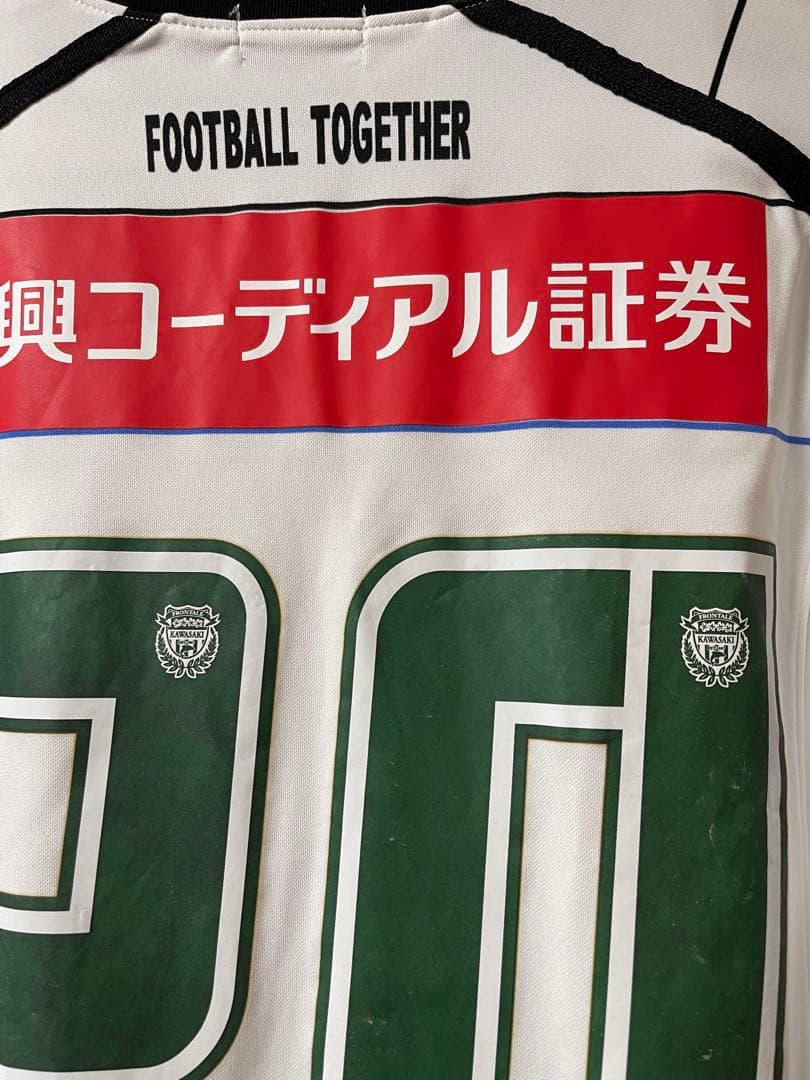 2010 川崎フロンターレ 稲本潤一 直筆サイン入りユニフォーム + TAG缶