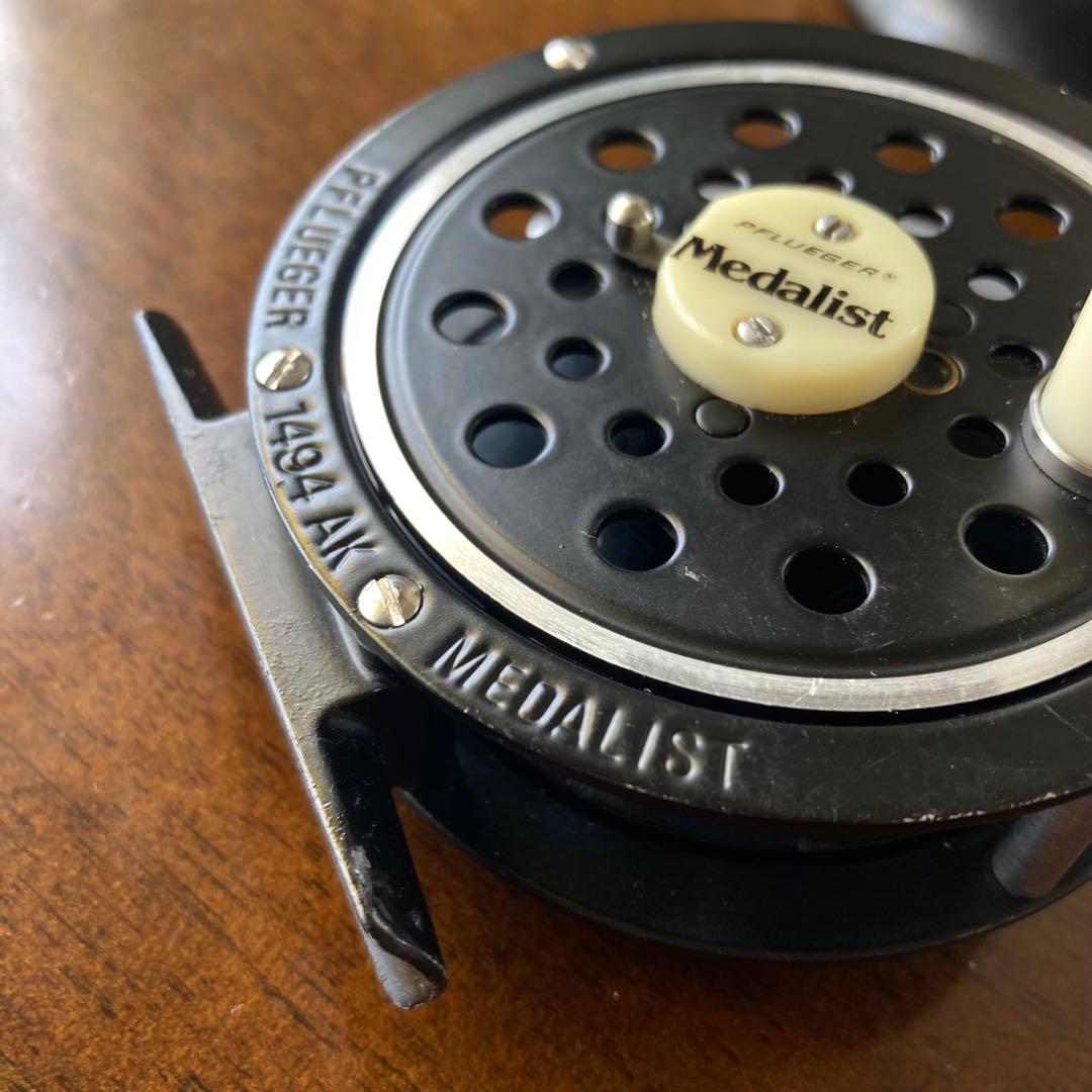 PFLUEGER MEDALIST 1494フルーガー メダリスト