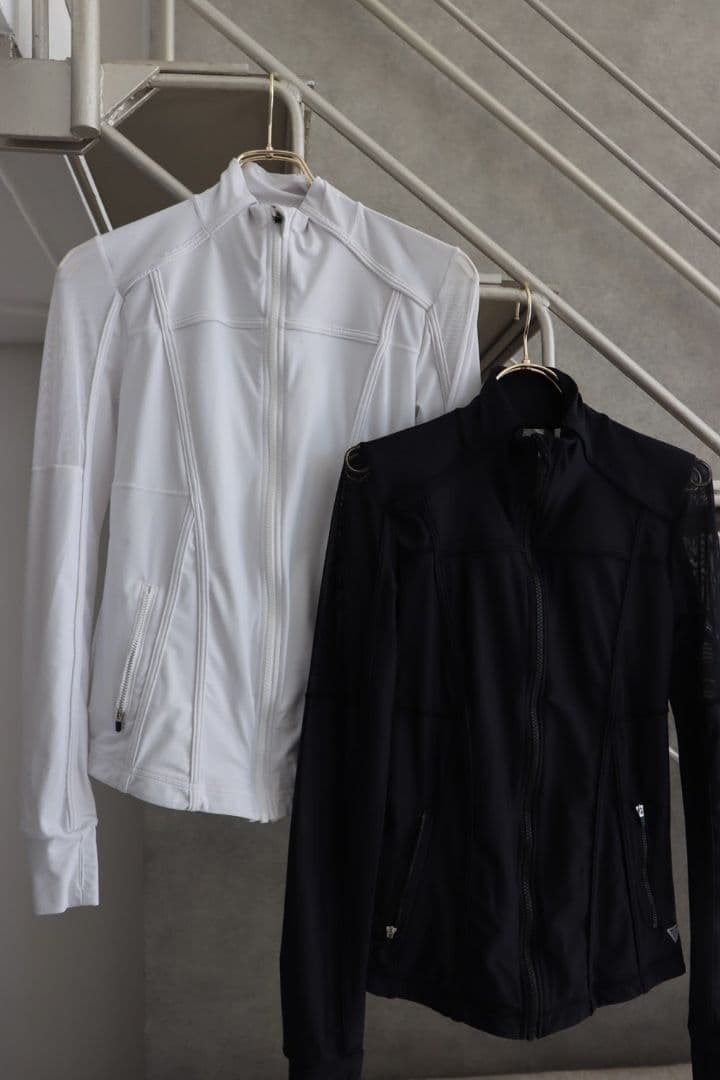 ウォーキング・ランニングウェア IRAL_FIT MESH TIGHT ZIP PARKER