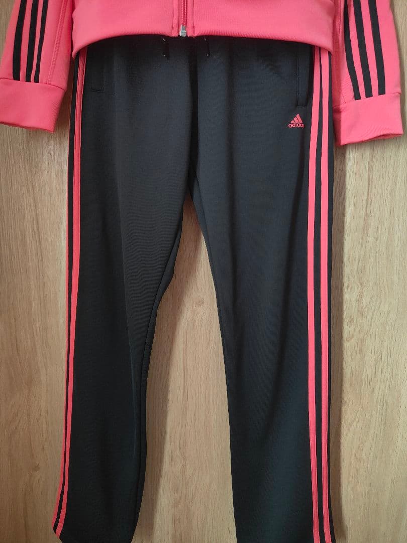 新品　adidas ジャージ上下セット ピンク・黒