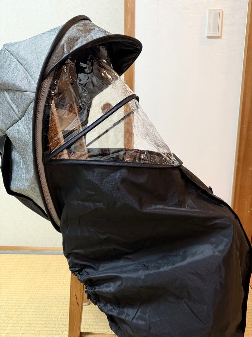 美品 Gyutto チャイルドシート レインカバー ギュット グレー/ブラック