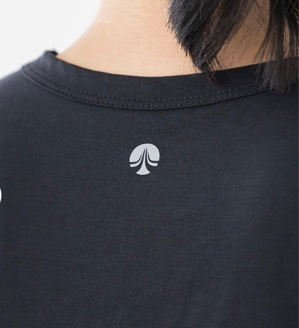新作【SUKALA】カップ付きTシャツ＆レギンスセットアップ　Mサイズ
