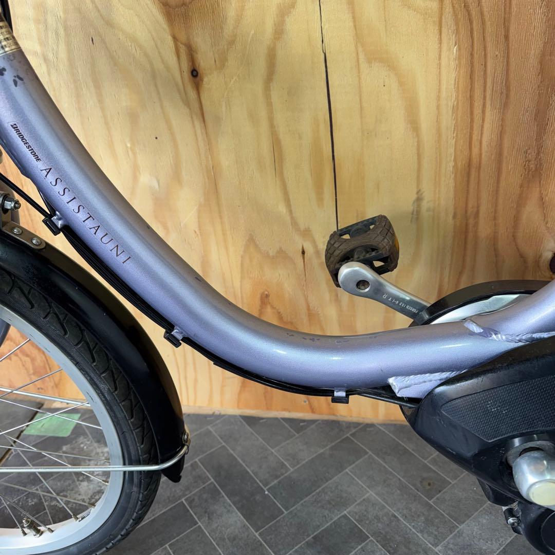 電動アシスト自転車 シルバー 20インチ バスケット付き