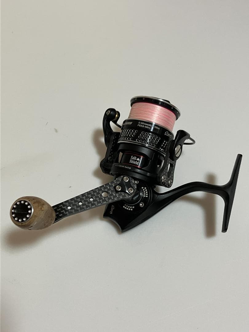 Abu Garcia Revo MGXtreme 2000sスピニングリール