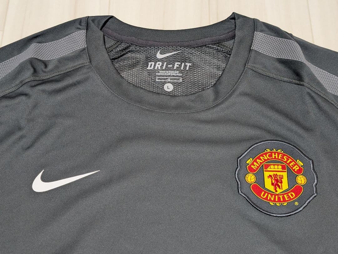 NIKE マンチェスターユナイテッド トレーニングシャツ L 10-11 新品