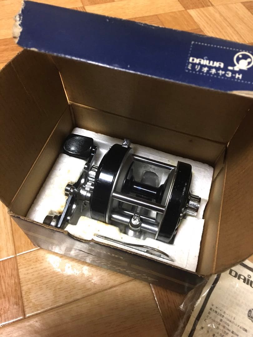 早い者勝ち〜　希少　ダイワ　ミリオネア　３Ｈ　フルセット　オマケ付き　セール！！