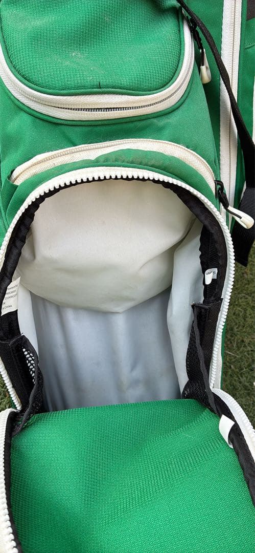 TaylorMade スタンド式ゴルフバッグ 緑