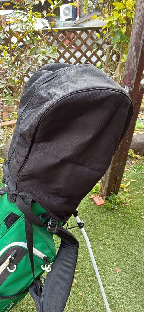 TaylorMade スタンド式ゴルフバッグ 緑