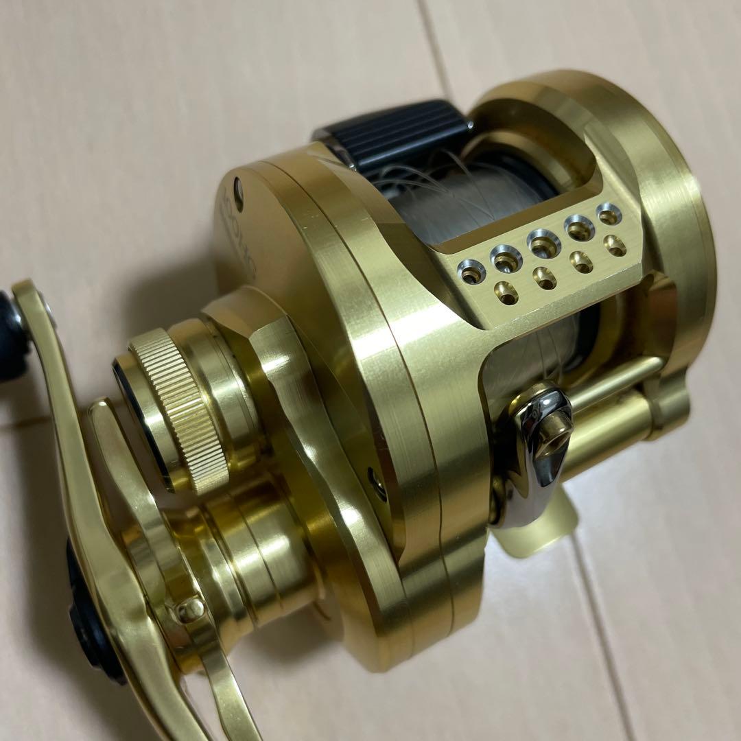 美品 21 カルカッタ コンクエスト 100HG 右巻き リール シマノ