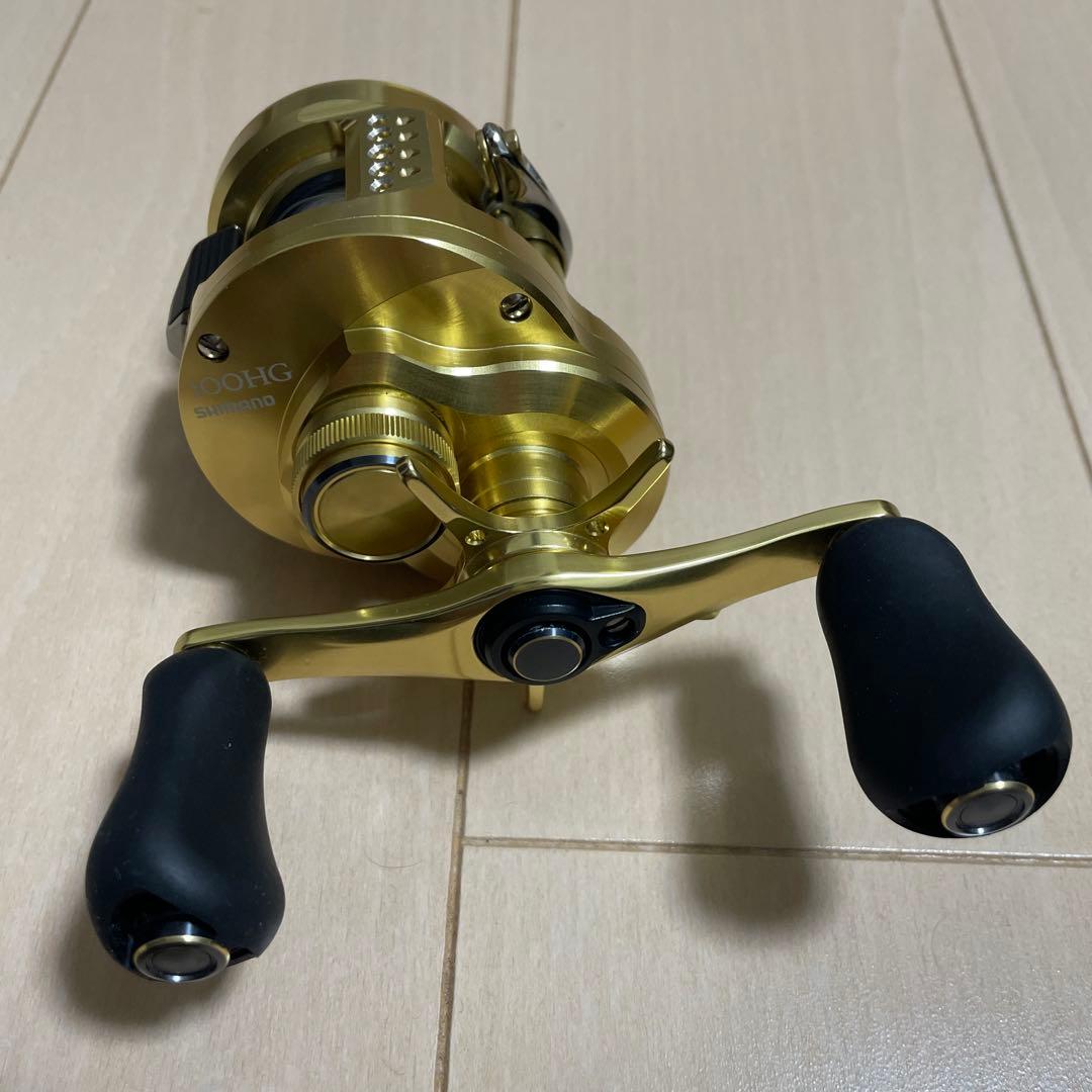 美品 21 カルカッタ コンクエスト 100HG 右巻き リール シマノ