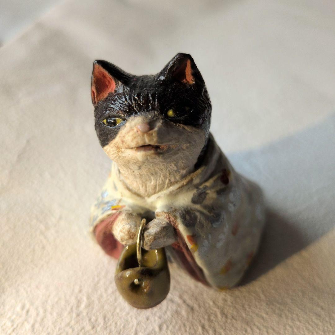 雛人形　三人官女　猫　伝統的スタイル