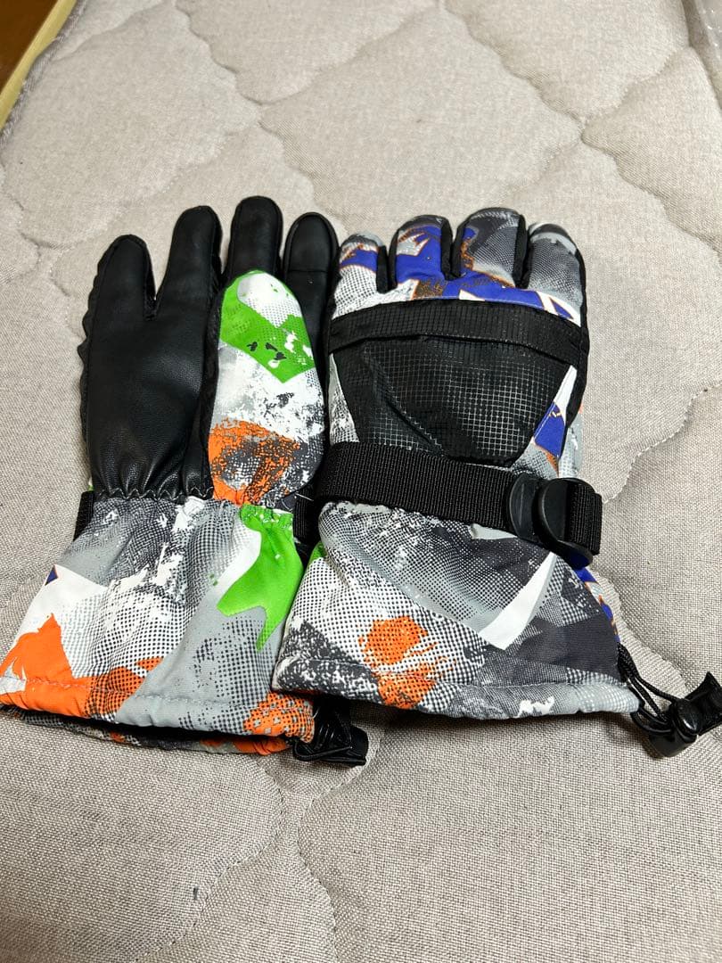 スノーボードバインディング2点セット（グローブ付き）Rossignol Zuma