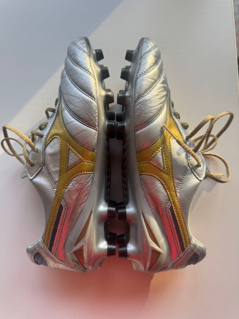 サッカースパイク　Mizuno モレリアDNA
