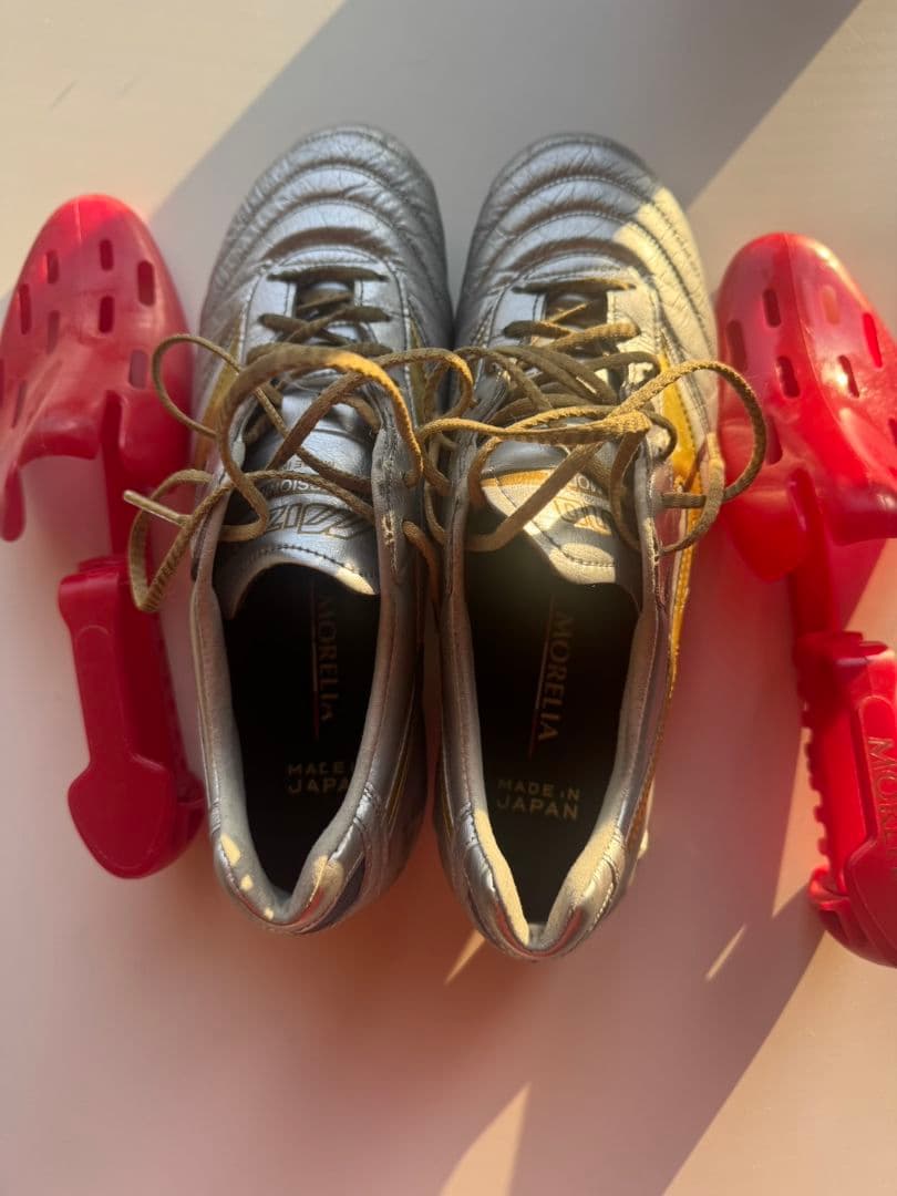 サッカースパイク　Mizuno モレリアDNA